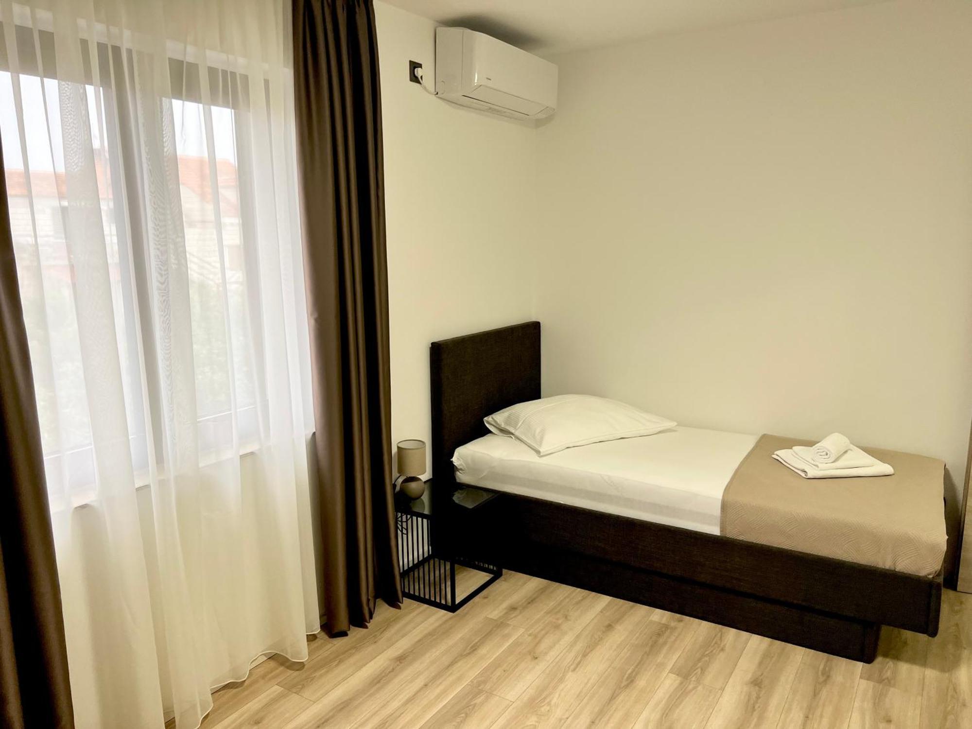 Apartmani Ivelic Supetar Exterior foto
